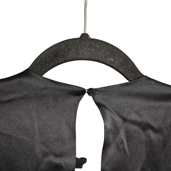 Cinq à Sept Black Satin Plunge Neck Peplum Blouse Bell Sleeves Top | Size 8 - Picture 5 of 8